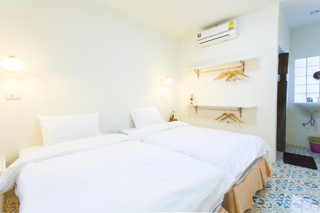 Chongrak Guesthouse Чіангмай Номер фото